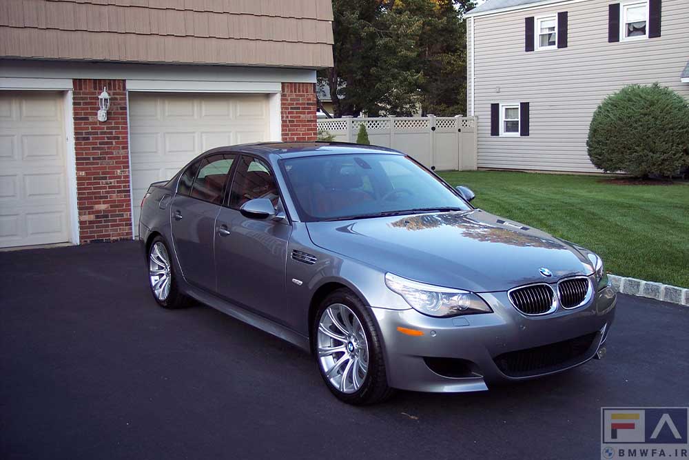 e60 Space Grey Metallic